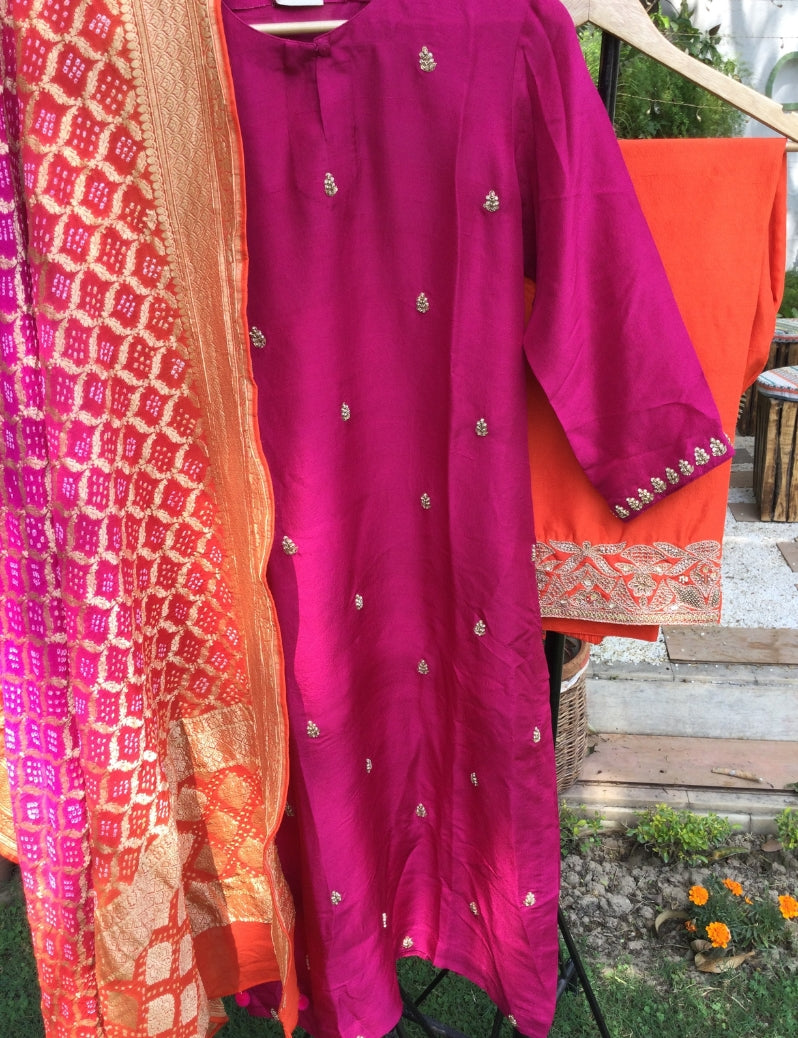 The Magenta kurta set with hand embroidery of zardosi work